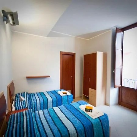 Camplus Guest Pensionat 2*